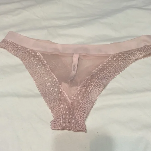 6 Pack Lace Thongs Lg Victoria Secrets & Pink & LOUNGERIE P - Picture 8 of 10